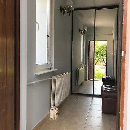 アパート Apartament Przy Basenie